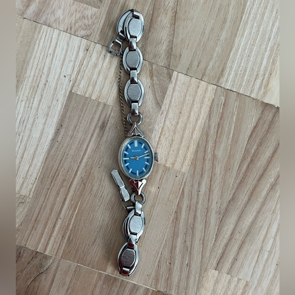 Bulova Ladies Watch RARE Vintage Mechanical Winding 10K Gold Plated Bezel Blue - Picture 7 of 14